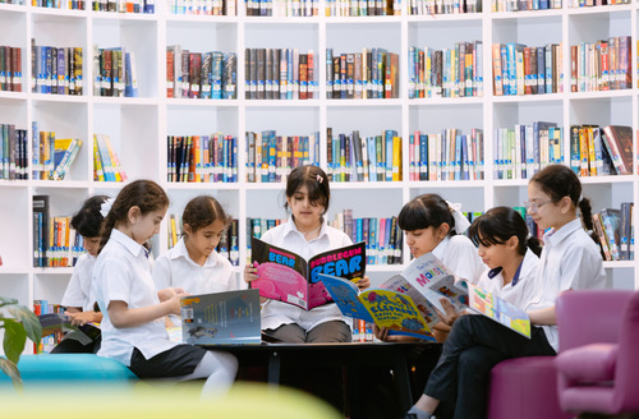 «برنامج دبي للطلبة المتميزين» يوفر 333 منحة دراسية للطلبة الإماراتيين للعام الدراسي المقبل